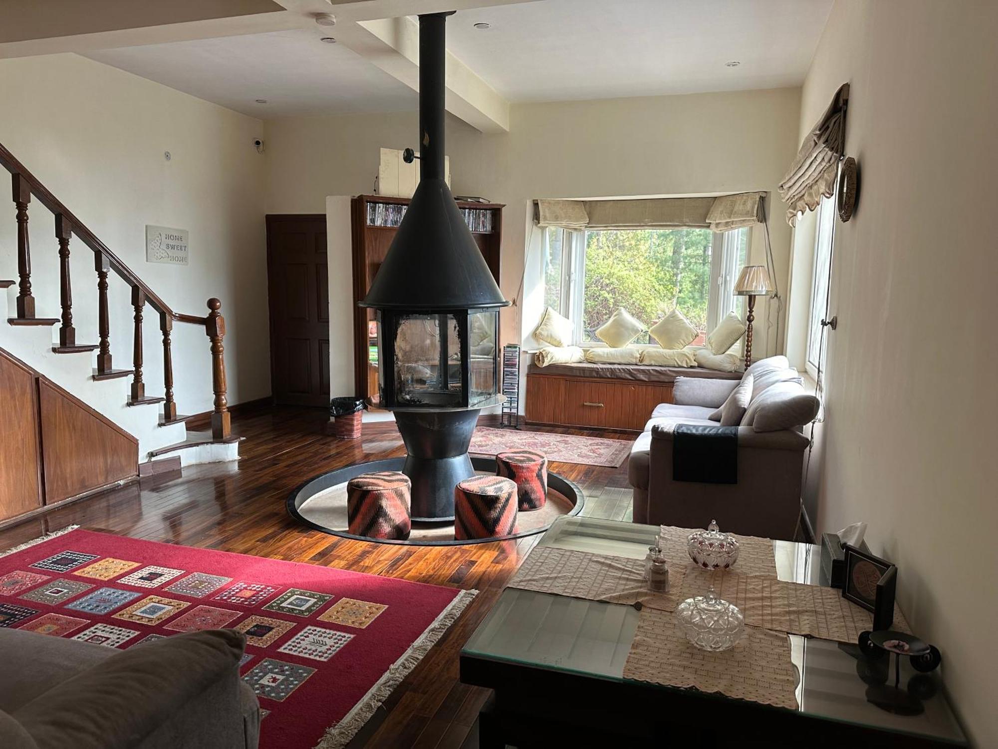 Sarah'S Lodge 무레 외부 사진