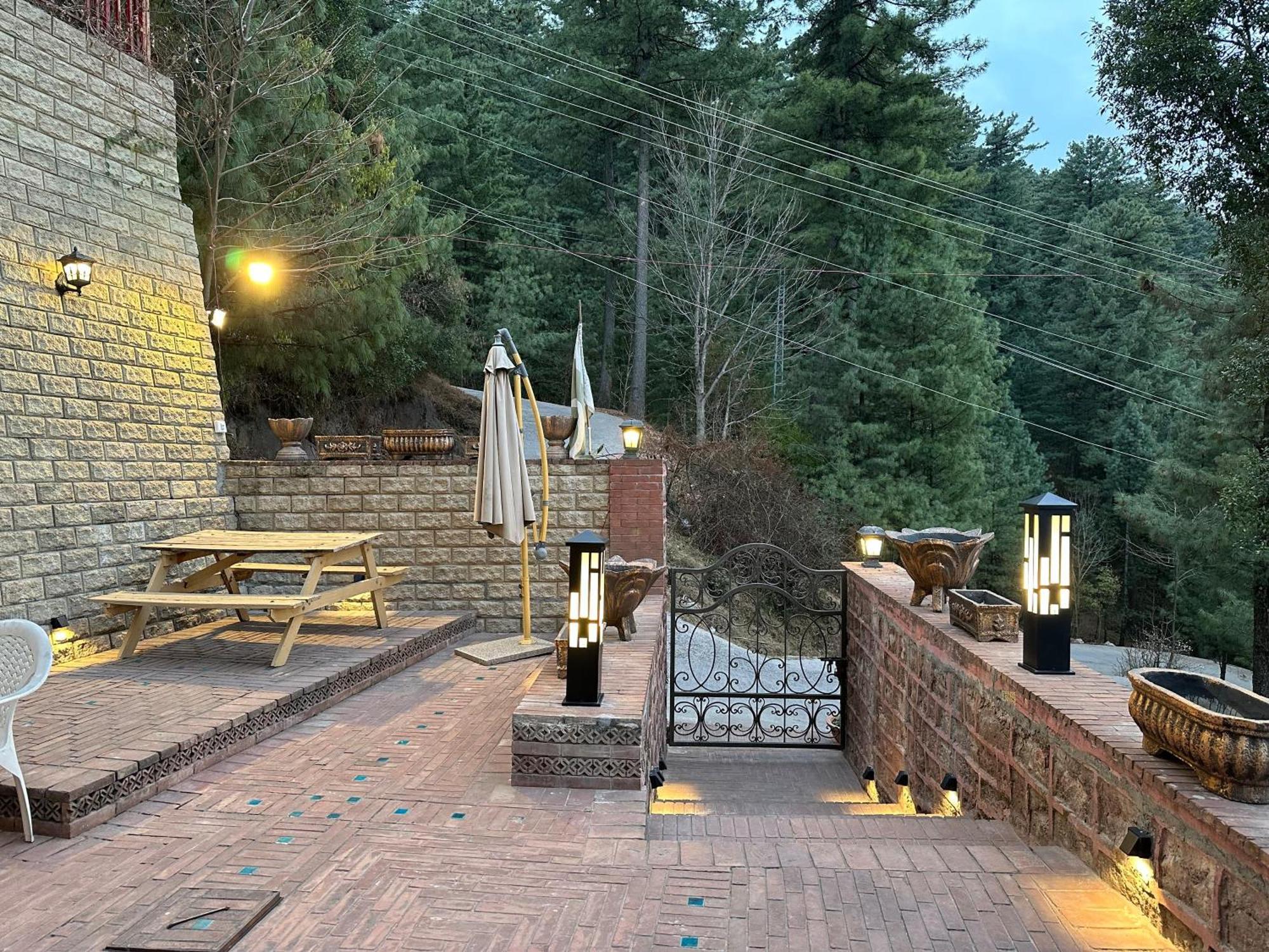 Sarah'S Lodge 무레 외부 사진