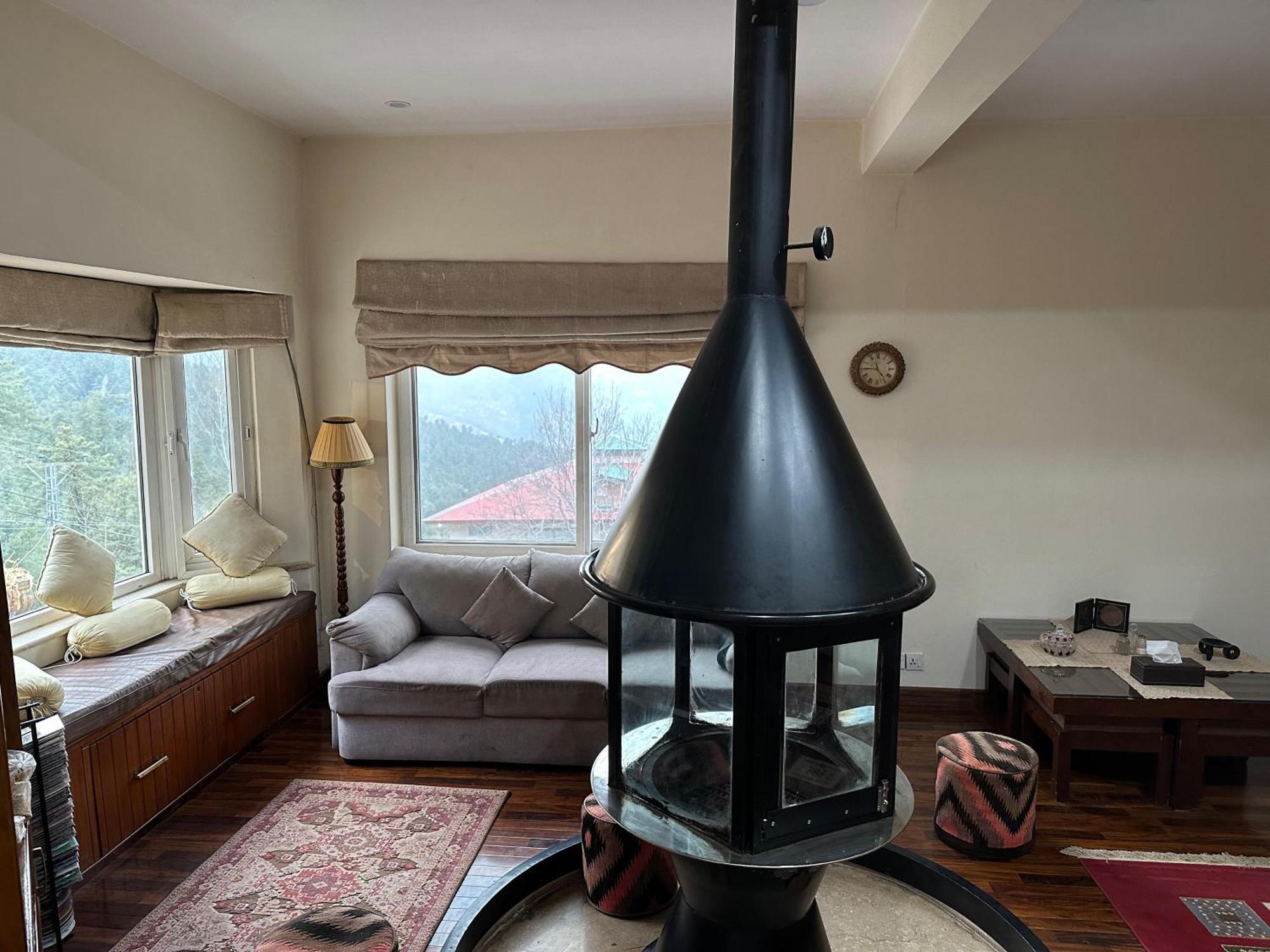 Sarah'S Lodge 무레 외부 사진