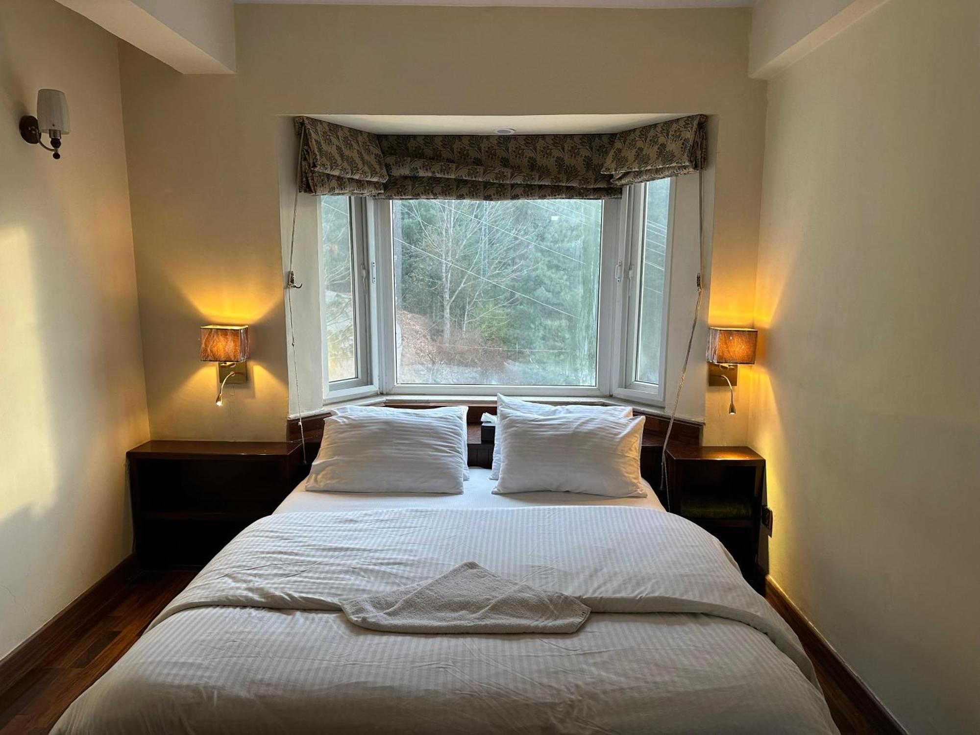 Sarah'S Lodge 무레 외부 사진