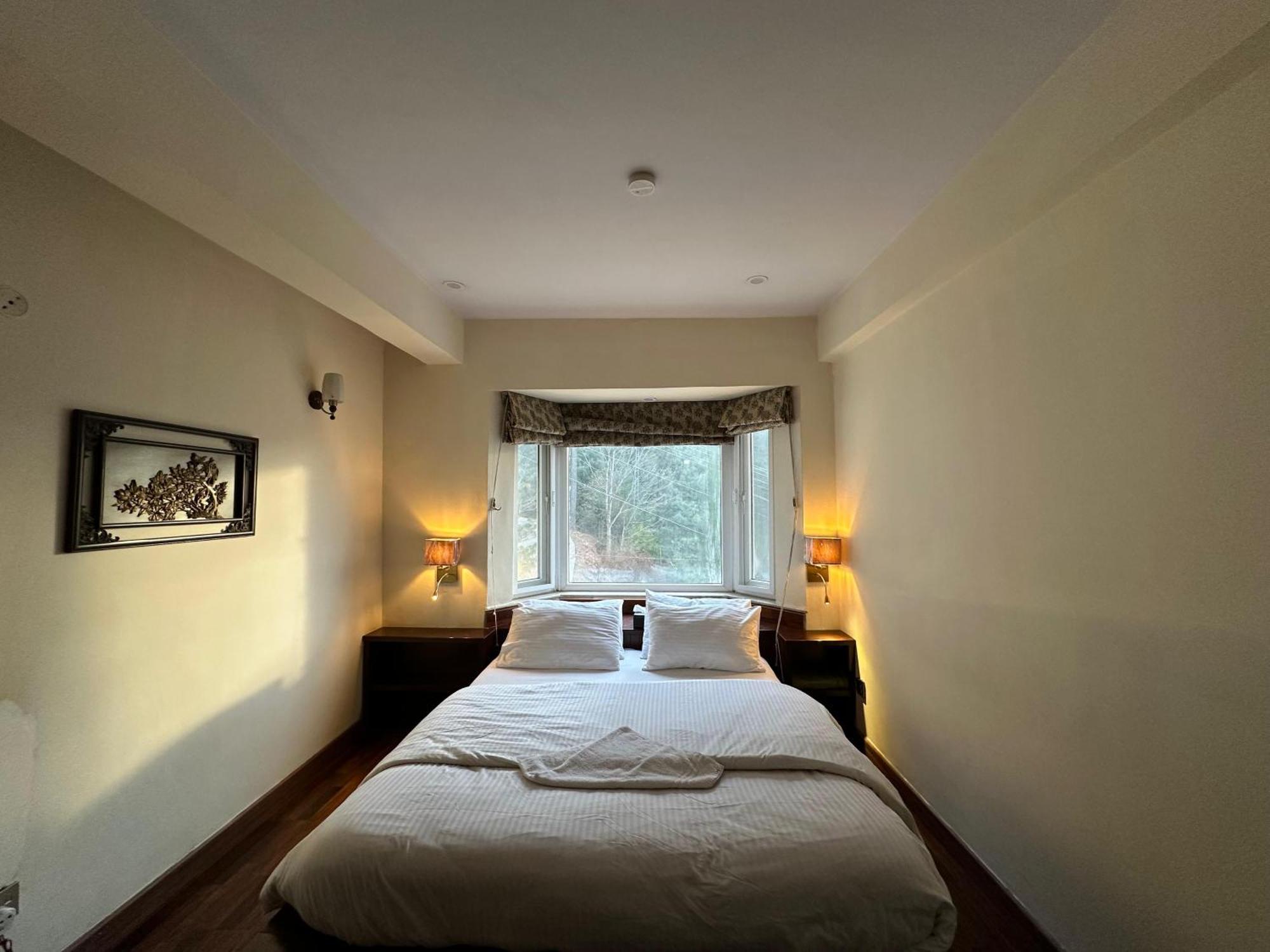 Sarah'S Lodge 무레 외부 사진