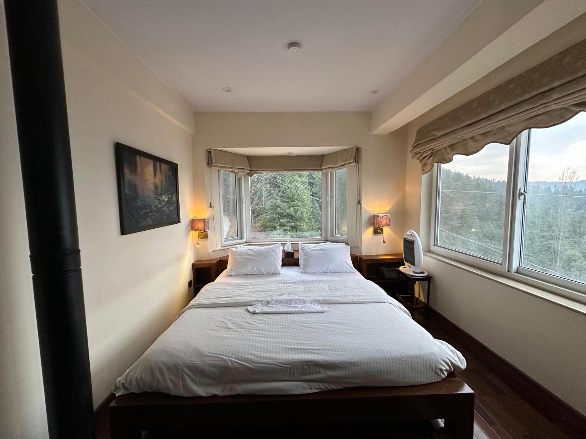Sarah'S Lodge 무레 외부 사진